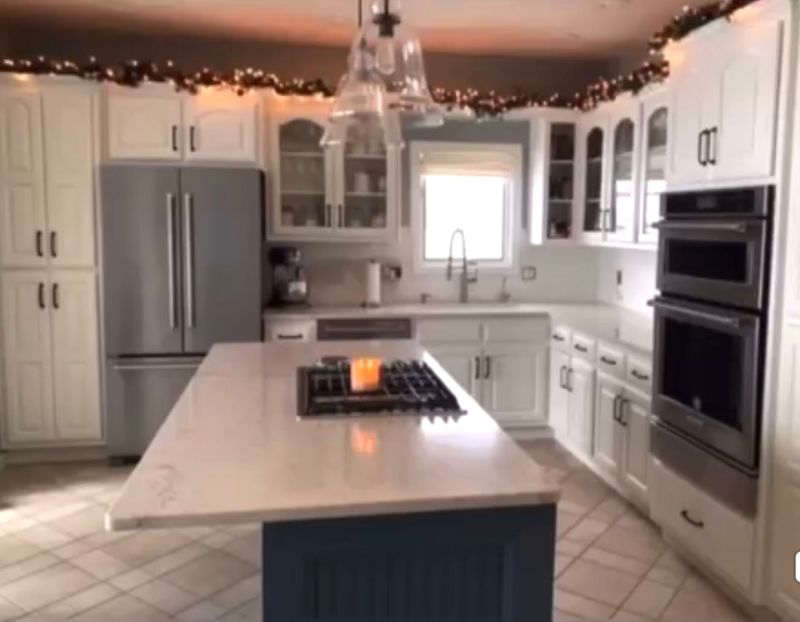 Kitchen and Cabinet Refinishing