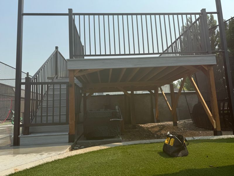 Custom decks & handrails