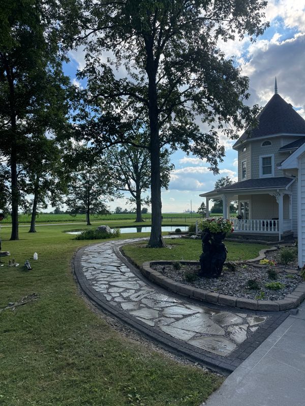 Natural Stone Hardscape