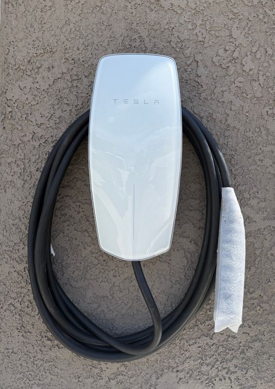 Ev Chargers / Tesla Chargers