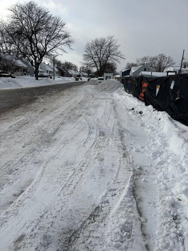Commercial & Residential Snowplowing