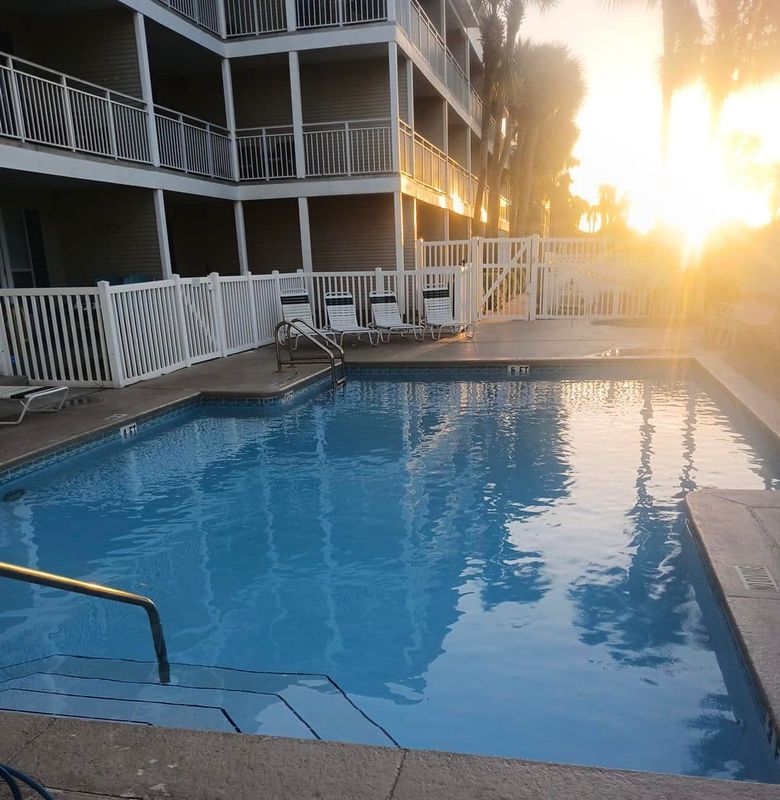 Pool Repairs 