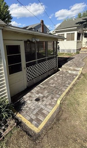 Paver Patios, Walkways, & Driveways