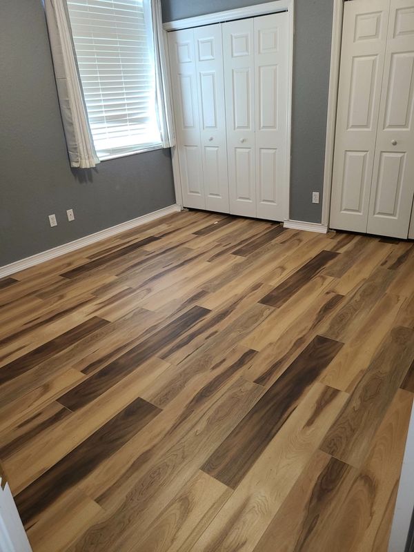 Luxury Vinyl Plank (LVP)