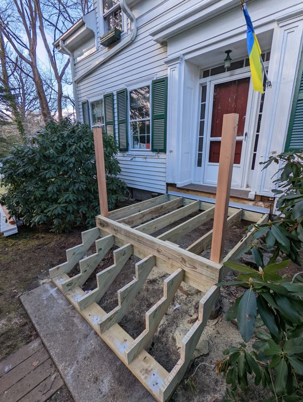 EXTERIOR CARPENTRY & DECKS (SELECT RENOVATIONS)