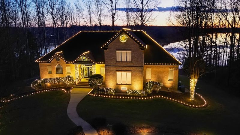 Holiday Lighting