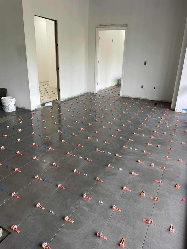 Floors/ tile
