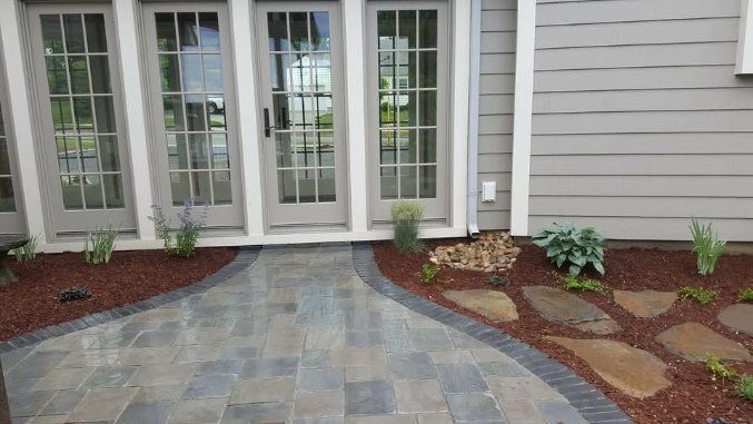 Chicopee's Scenic Sanctuary: Elevate Your Outdoor Living with Unilock Richcliff Marvels