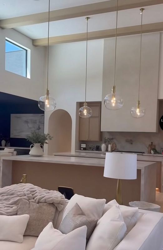 Modern Elegance Unveiled: A Masterclass in Kitchen Design by Luxurious Construction LLC