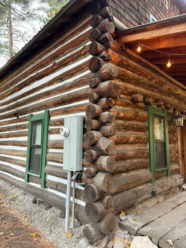 Log Home Chinking in Montana