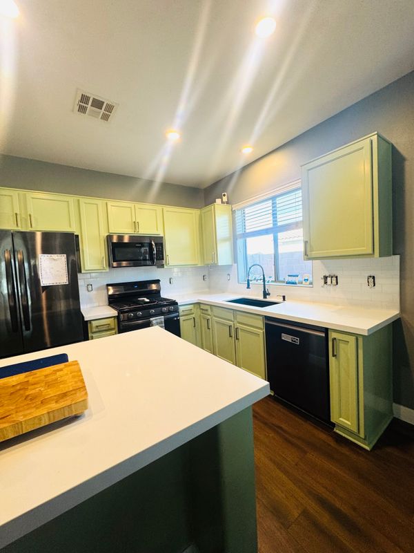 Kitchen Backsplash Installation