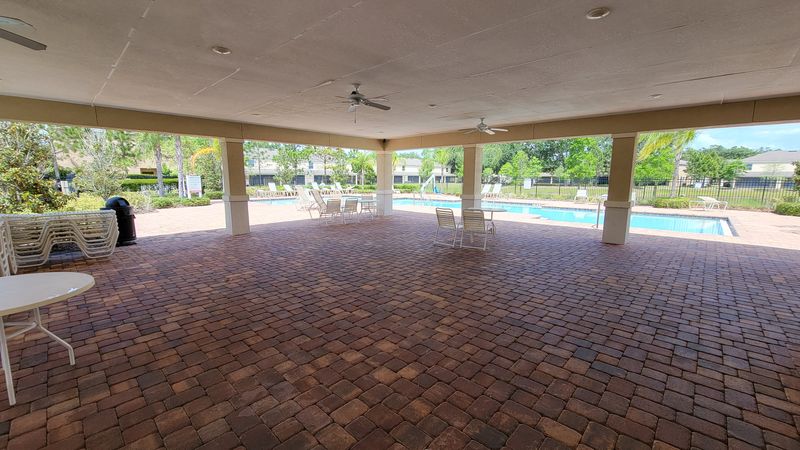 Pool Cage and Deck Pressure Washing