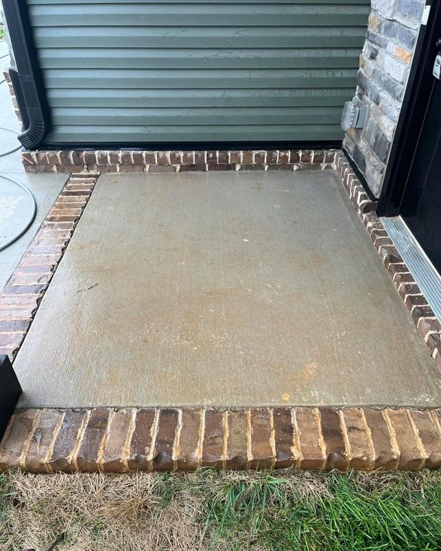 Paver stone patio Cleaning