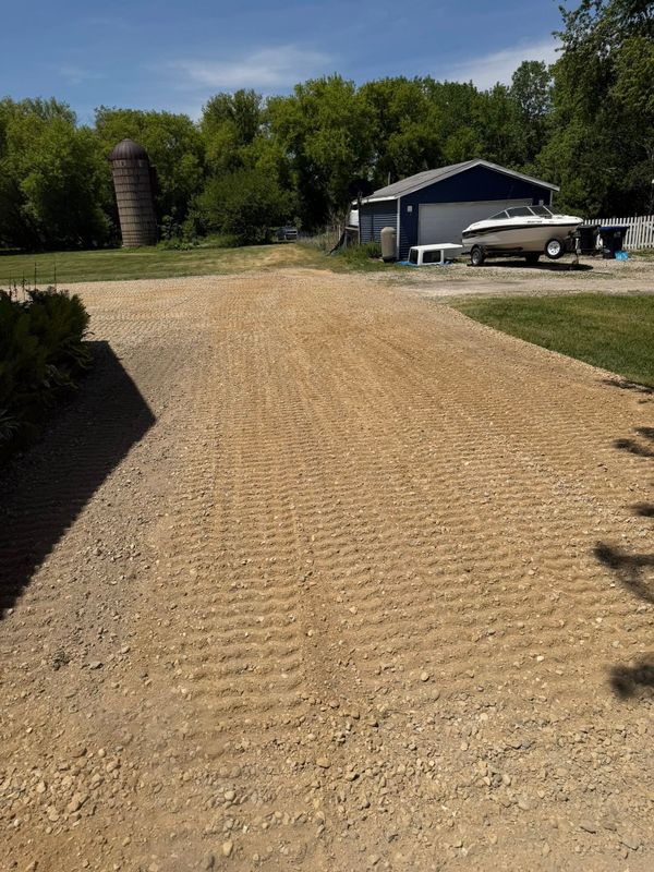 Gravel Driveways & Parking Lot