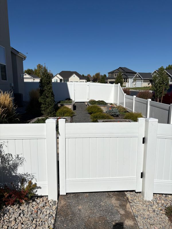 Vinyl Fencing
