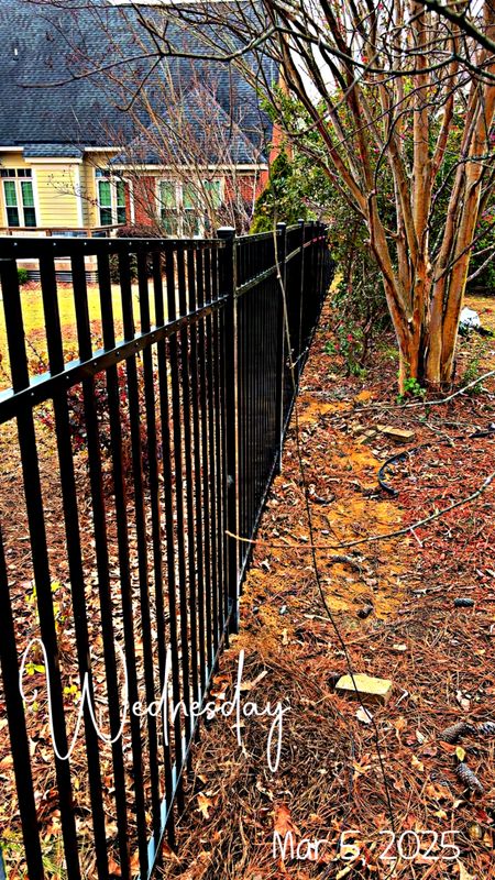 Aluminum fence 