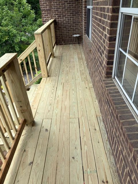 Deck & Patio