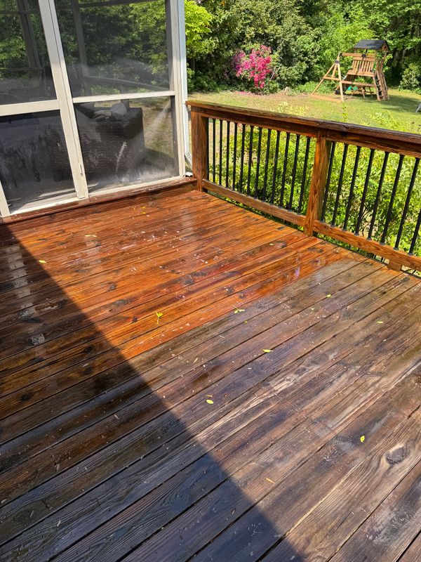 Deck & Patio Cleaning