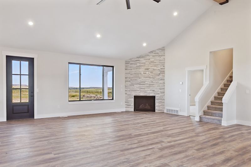547 Kelli Way