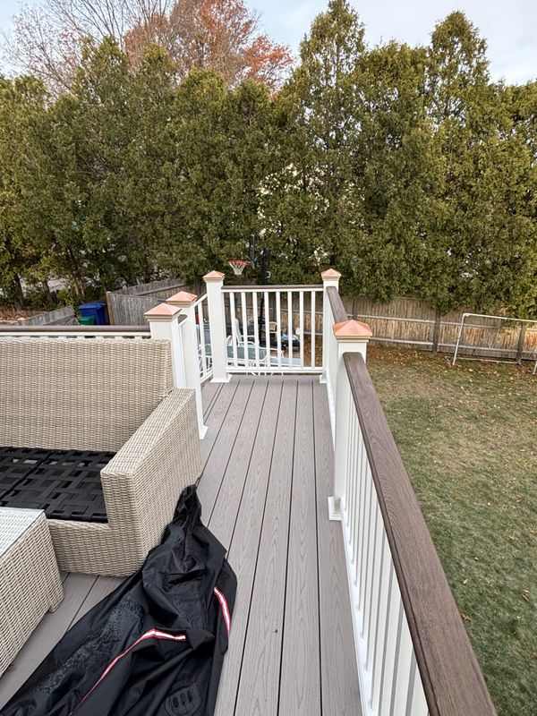 EXTERIOR CARPENTRY & DECKS (SELECT RENOVATIONS)
