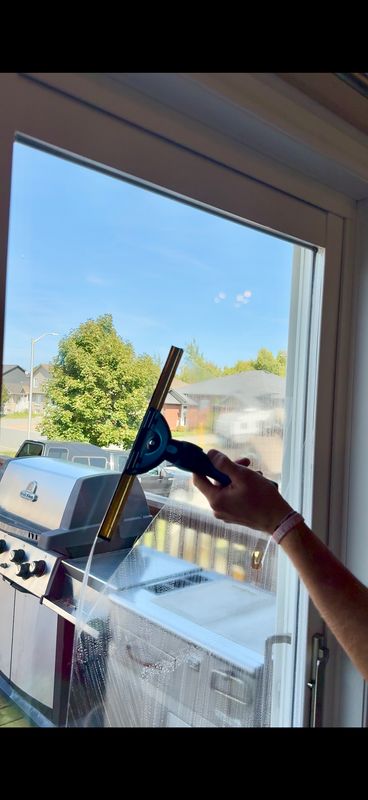 Crystal Clear Results with Professional Window Cleaning