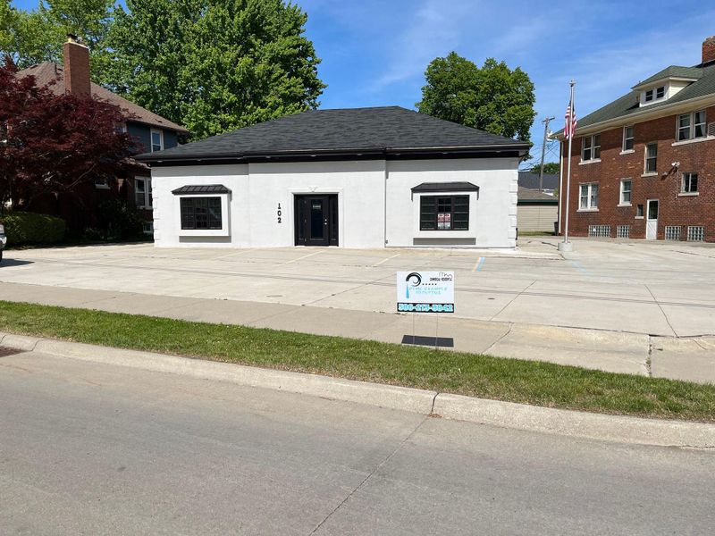 Commercial Painting (Interior/Exterior)