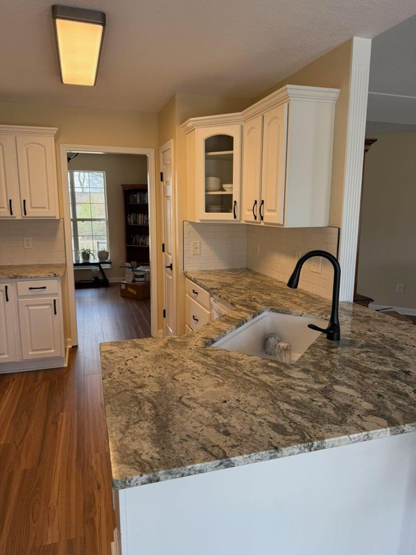 Cabinets 