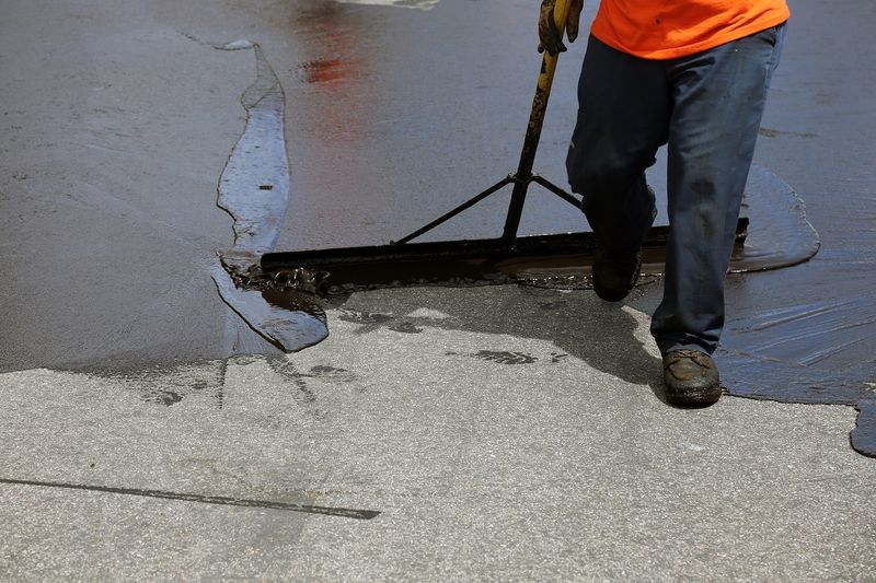 Sealcoating