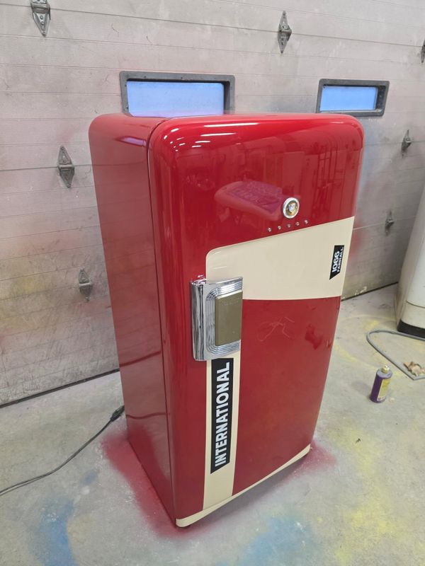 Vintage refrigerator restoration