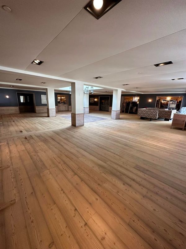 Hardwood Refinishing