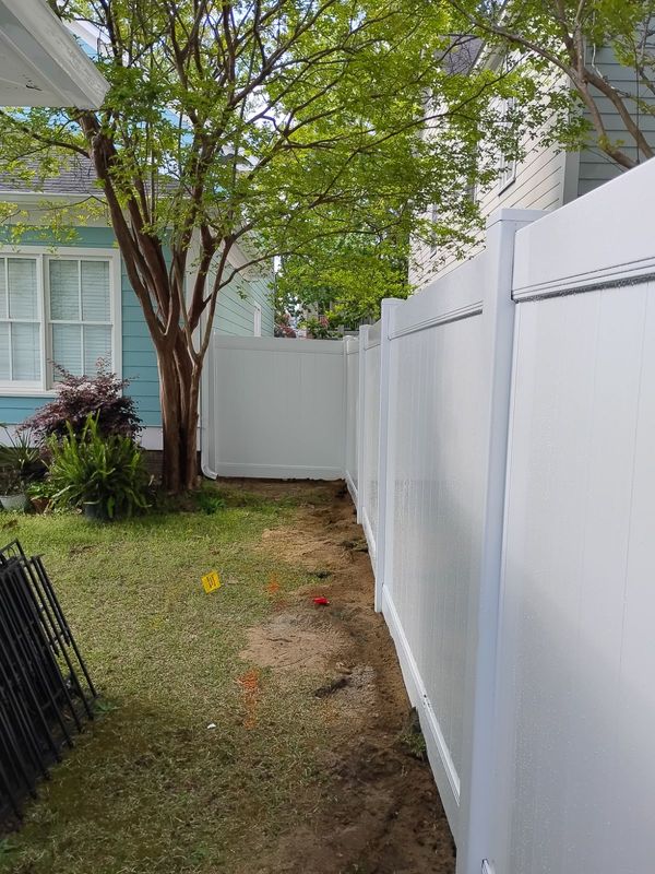 Vinyl fence 