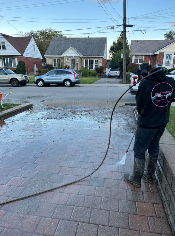 Interlock Pressure Washing & Re-Sanding