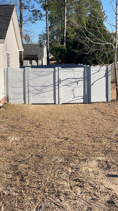 Vinyl fence 