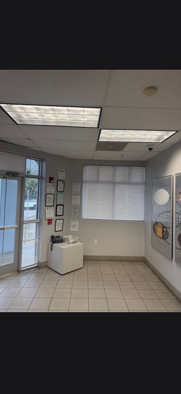 New mini blinds installed at Ford Motor Company offices in Houston by 7J Facility Services Inc.