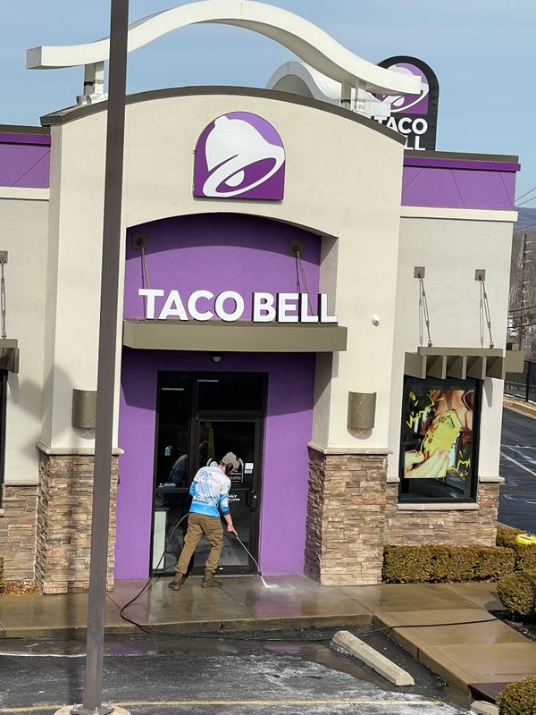 Shining Success: See2it Clean Revolutionizes Cleaning for 14 Taco Bell Locations in St. Louis, MO