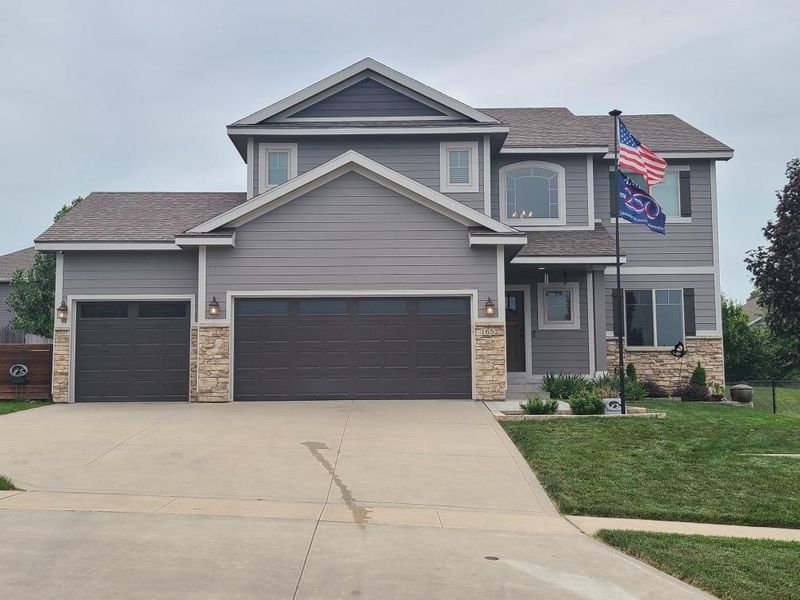 Transformative Curb Appeal: Matlage Wall Finishes Elevates Home Aesthetics with Expert Exterior Painting
