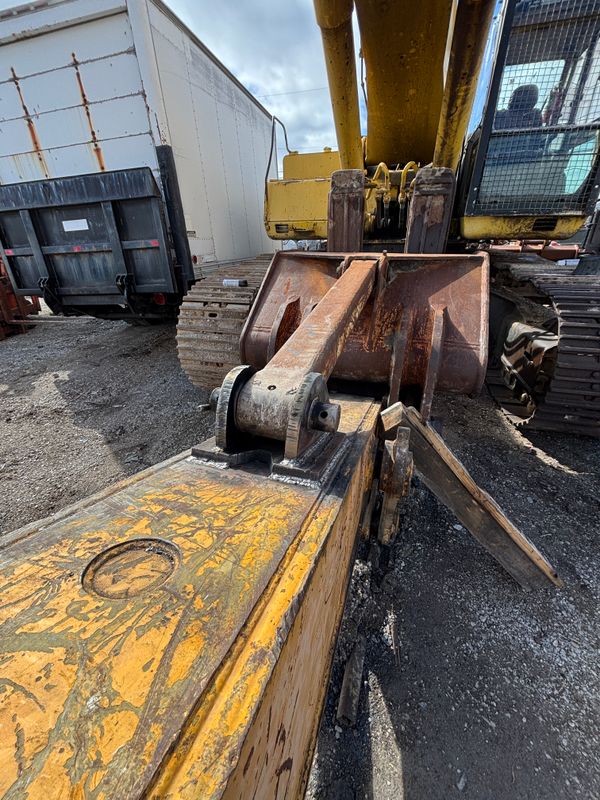 Enhancing Excavator Efficiency with Custom Grapple Thumb Mount
