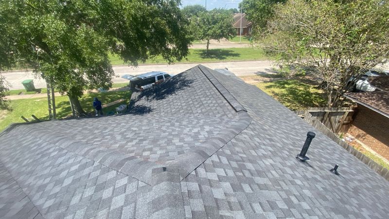 Full Roof Replacement & Installation
