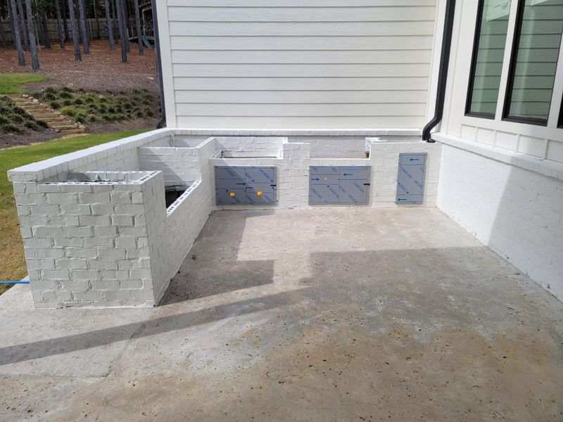 Outdoor Kitchens And Fireplaces