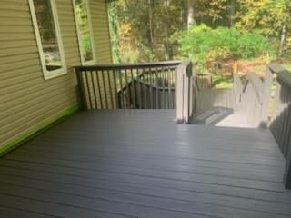 Deck Staining and Sealing