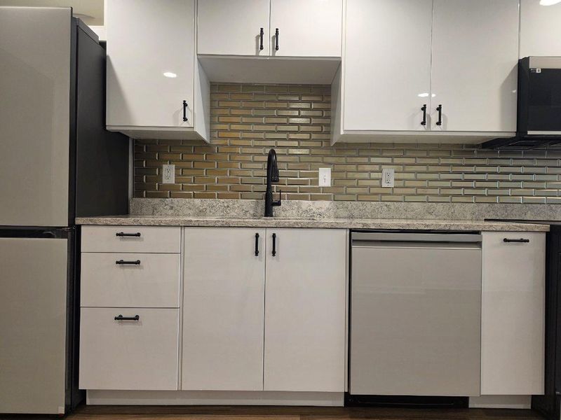 Kitchen and Cabinet Refinishing