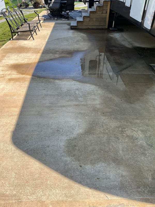 Driveway and Sidewalk Cleaning