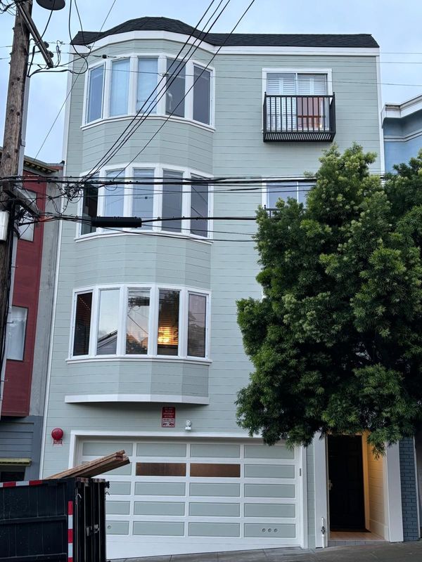 Elevating Urban Charm: A Stunning Exterior Transformation in the Heart of the City