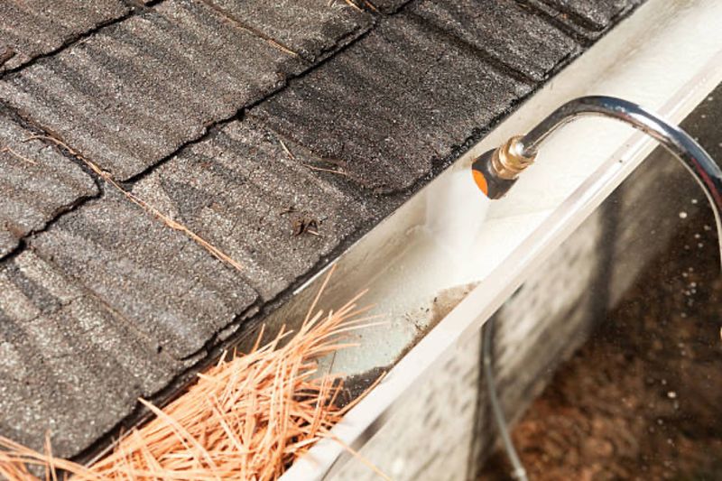 Roof Washing