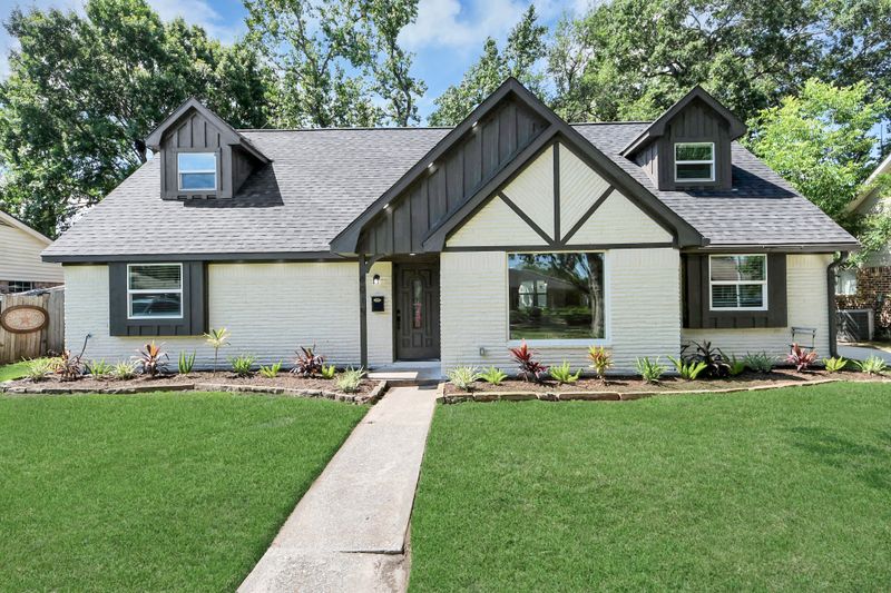 6015 Mcknight, Houston