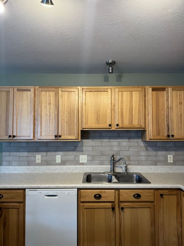 Kitchen Backsplash Tiling