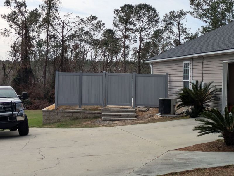 Vinyl Fence gallery