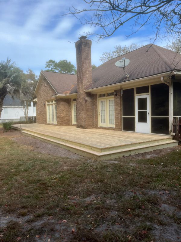 Deck & Patio