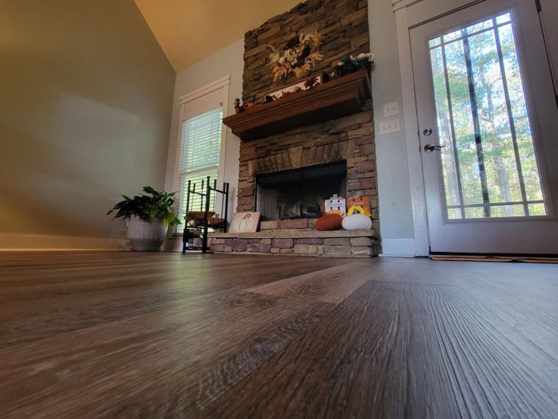 Smithstation's Flooring Transformation: Elevating Spaces with Expert Vinyl Plank Installation