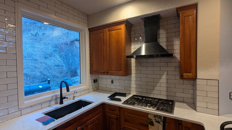 Kitchen Backsplash Installation